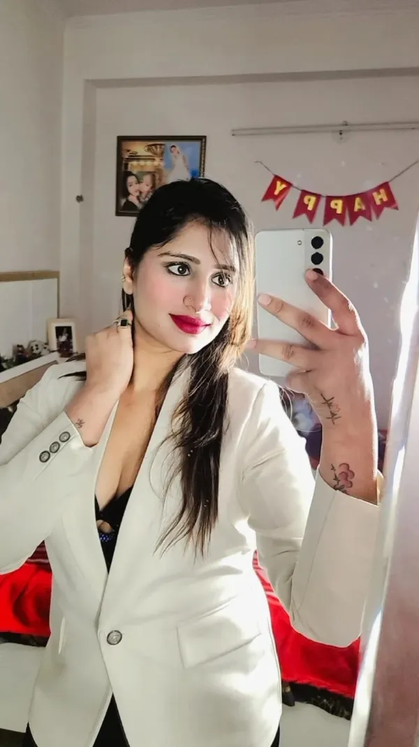 tanuja Image